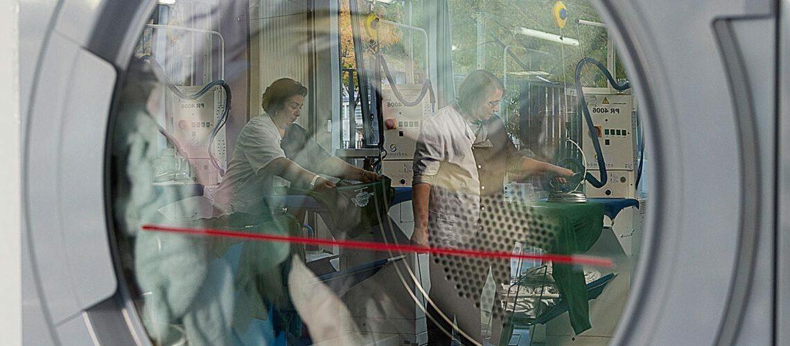 Atelier de blanchisserie de l’ESAT Les Ateliers de Jemmapes