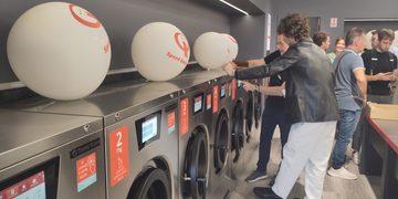 Speed Queen dévoile une laverie pensée pour le libre-service connecté 